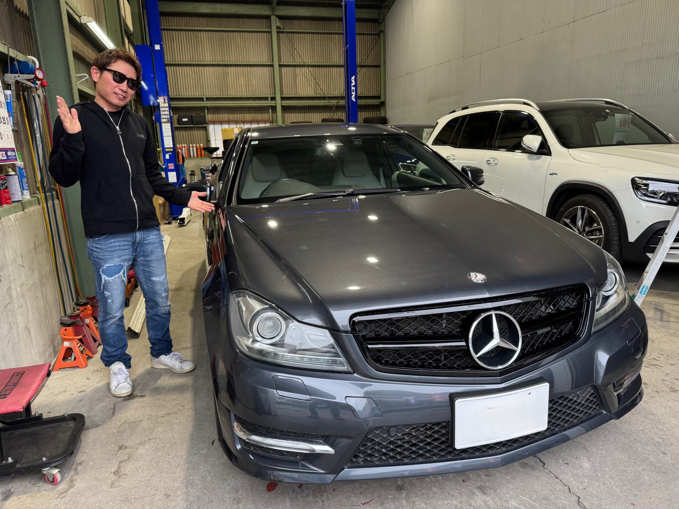 H24年　メルセデスベンツ　W204　Cクラスクーペ　S様　納車おめでとうございます！｜ベンツ・輸入車・国産車の新車・中古車販売・買取・カスタム｜FOR PRIDE.inc