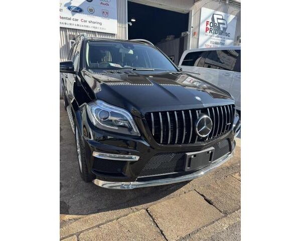 【　Goo-pit　】H27年式　メルセデス・ベンツ　W166　ＧＬ　純正リアモニター破損・交換　プログラミング作業