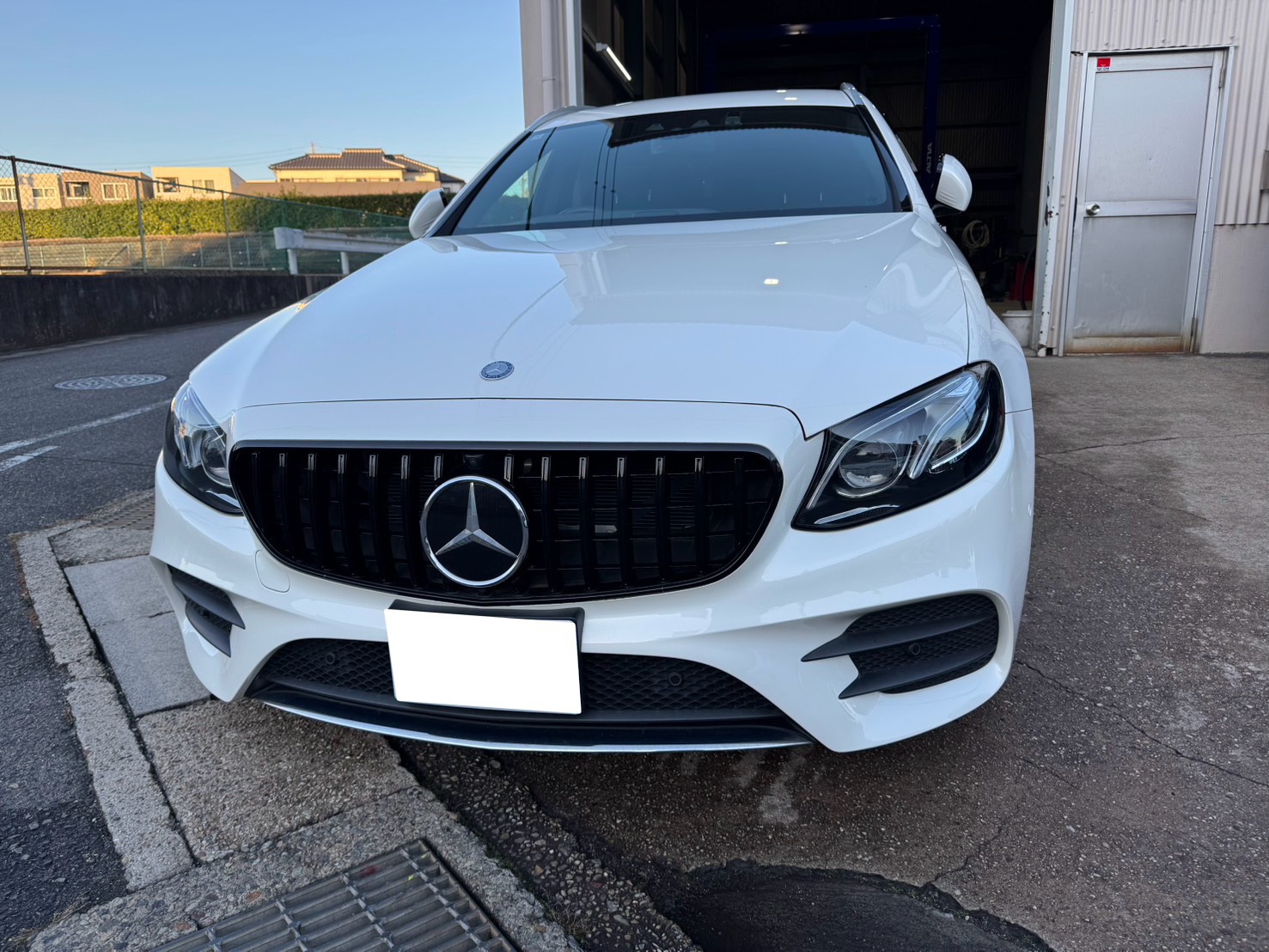 H29年式　W213　E250ワゴン　M様（神奈川県）ご納車おめでとうございます！！｜ベンツ・輸入車・国産車の新車・中古車販売・買取・カスタム｜FOR PRIDE.inc